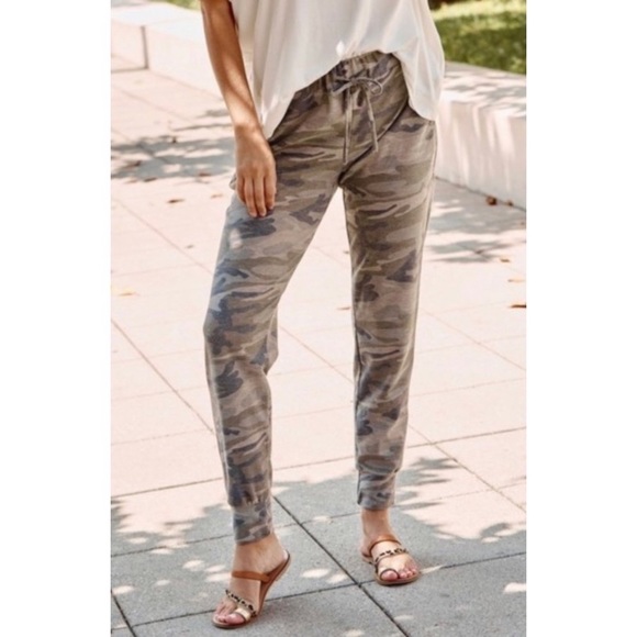 SOLD OUT Army Camo French Terry Casual Jogger Pants - Picture 2 of 8